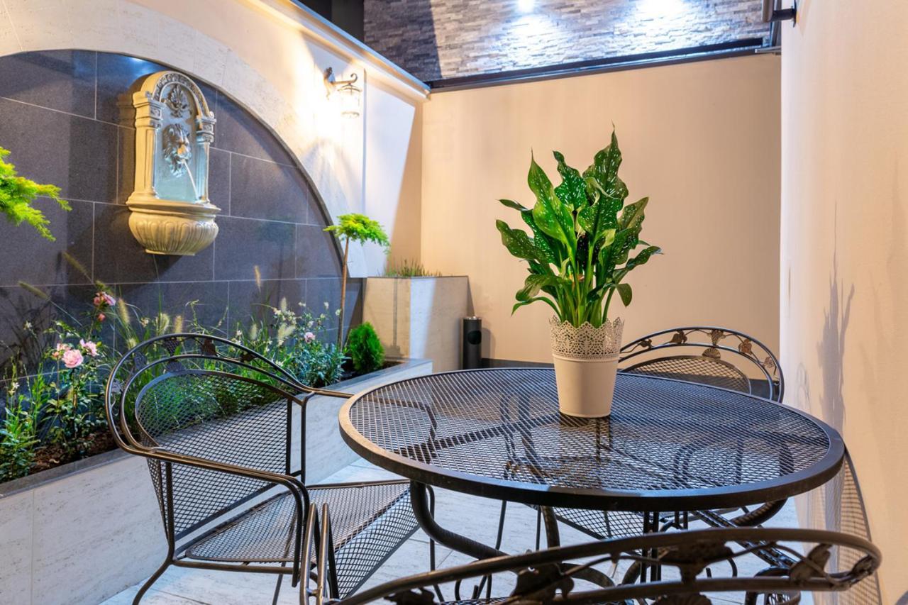 Aparthotel Zakatna B&B Tarnow Extérieur photo