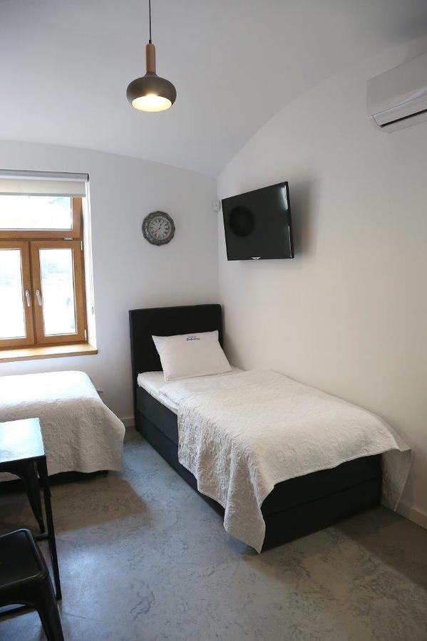 Aparthotel Zakatna B&B Tarnow Extérieur photo