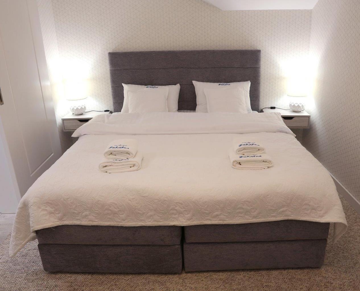 Aparthotel Zakatna B&B Tarnow Extérieur photo